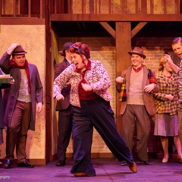 Hi I'm MelJoy....I love to shop and treasure hunt...so you don't have to! - Picture 10 of 11